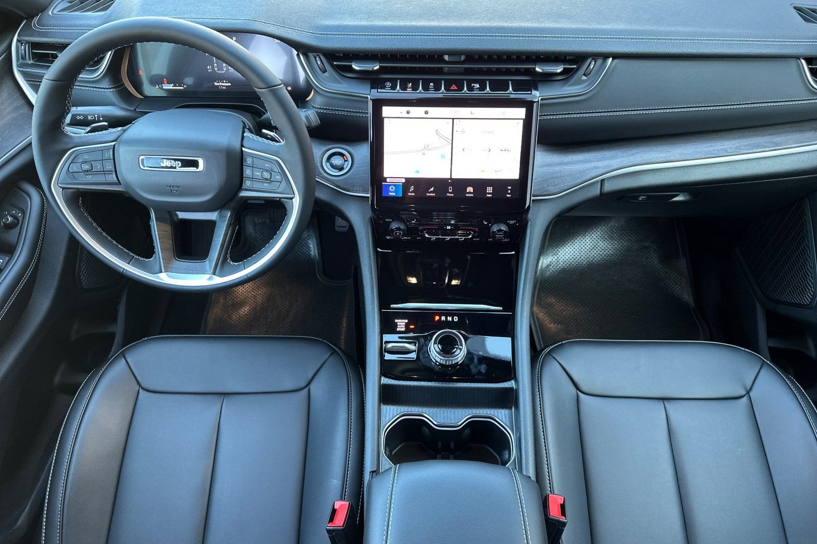 New 2025 Jeep Grand Cherokee L Limited w/ Trailer Tow Package image 16