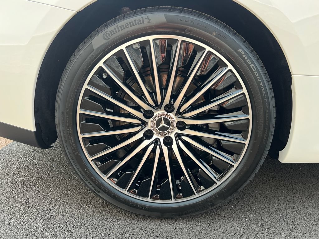 New 2026 Mercedes-Benz CLE 300 4MATIC Coupe image 32