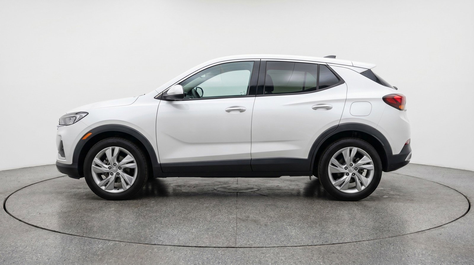 Used 2025 Buick Encore GX Preferred AWD/4WD image 5