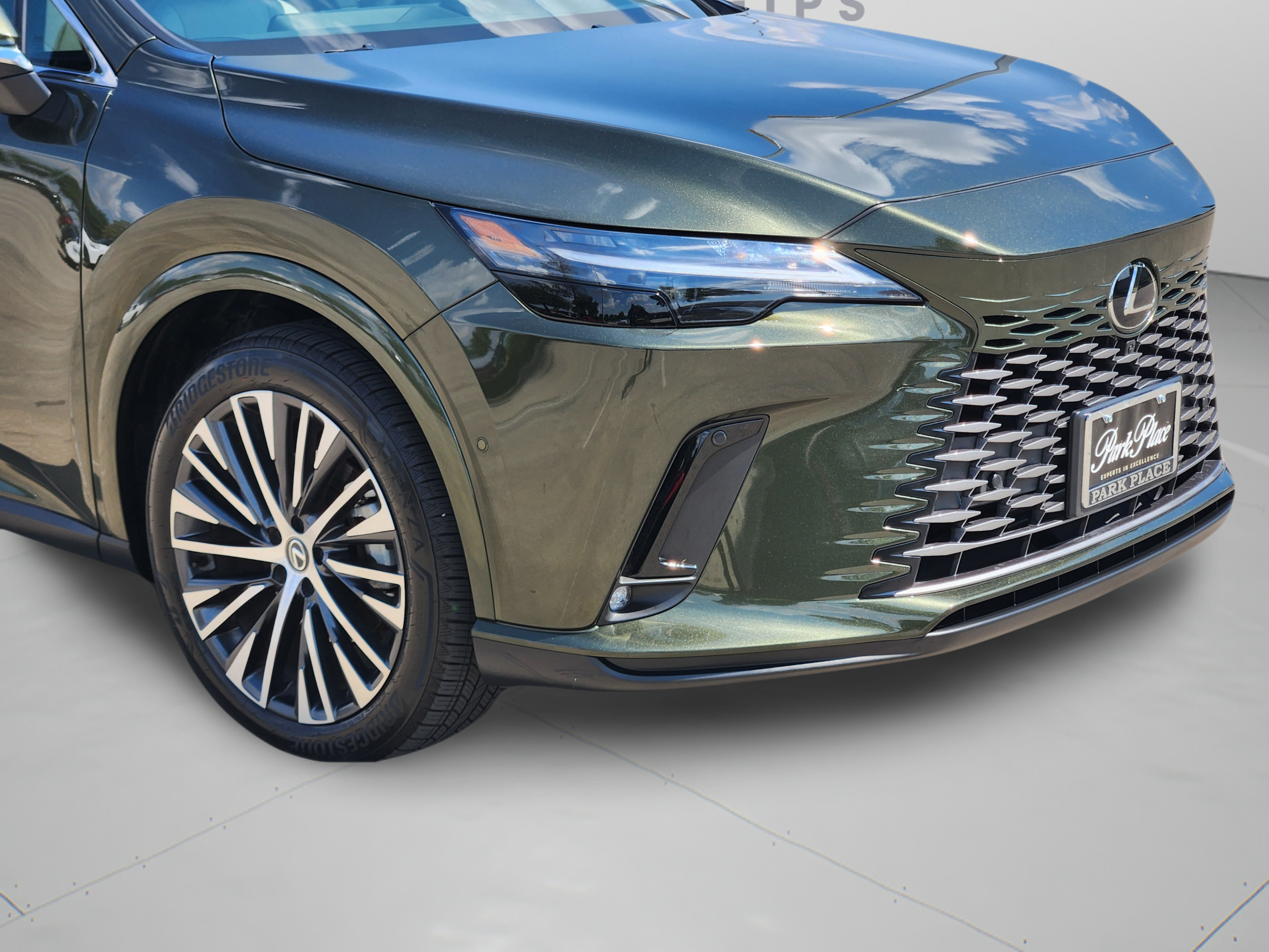 Used 2025 Lexus RX 350 Premium Plus w/ Convenience Package FWD image 34