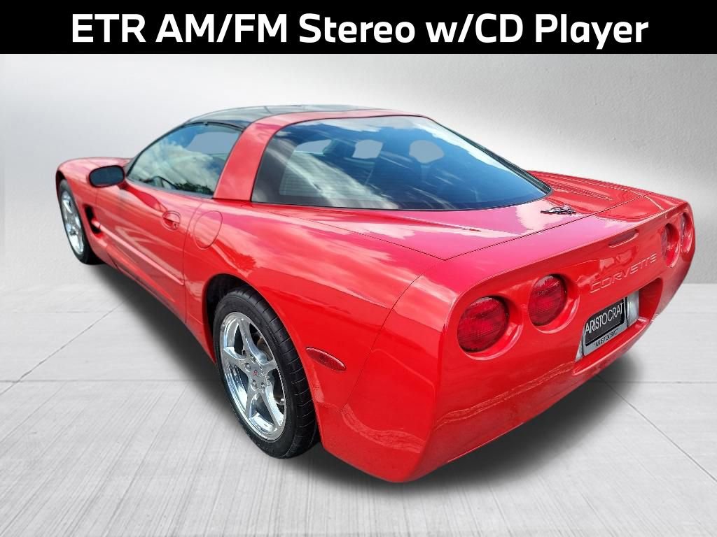 Used 2004 Chevrolet Corvette Coupe w/ Roof Package RWD image 7