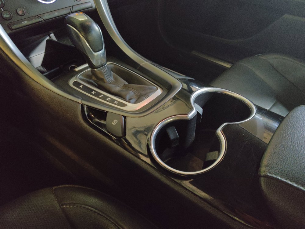 Used 2016 Ford Fusion Titanium FWD image 26