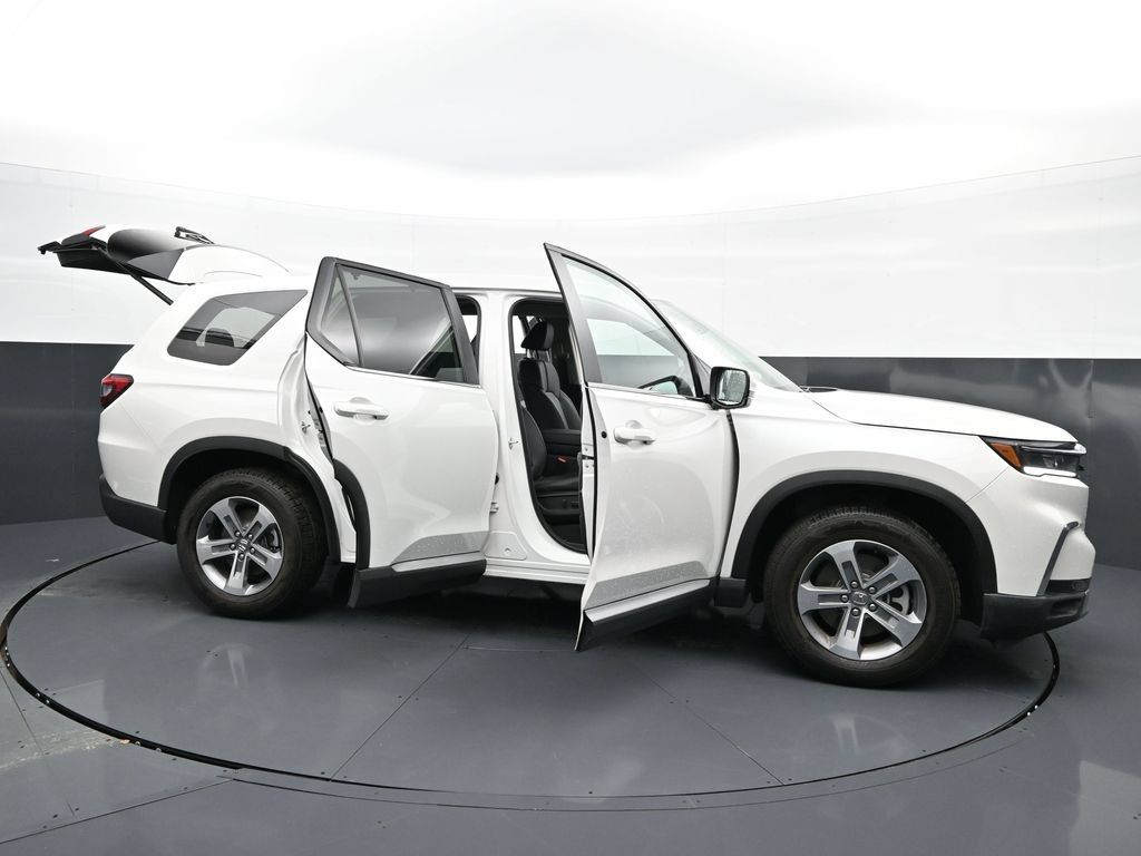 Certified 2025 Honda Pilot EX-L image 42