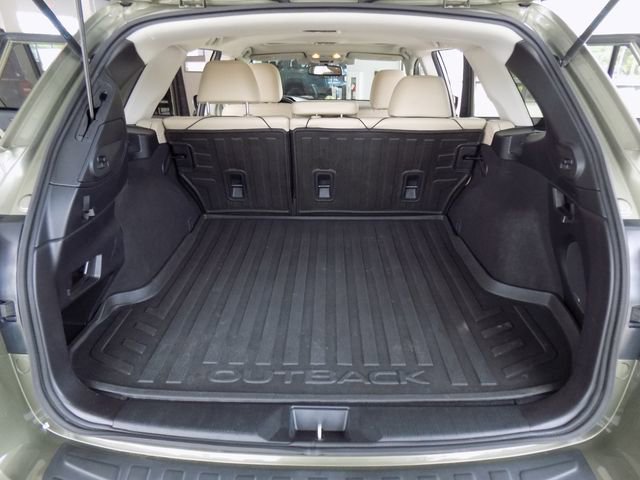 Used 2016 Subaru Outback 2.5i Limited AWD/4WD image 30