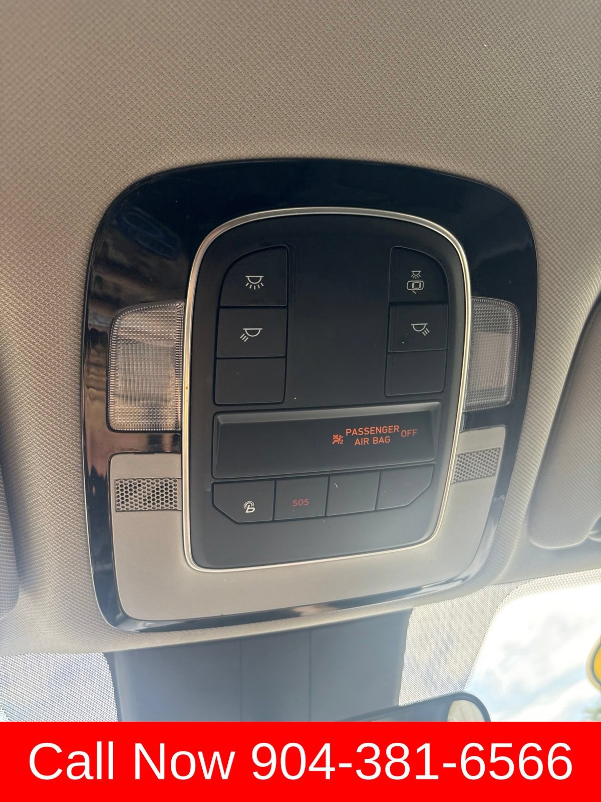 Used 2022 Hyundai Santa Fe SEL FWD image 29