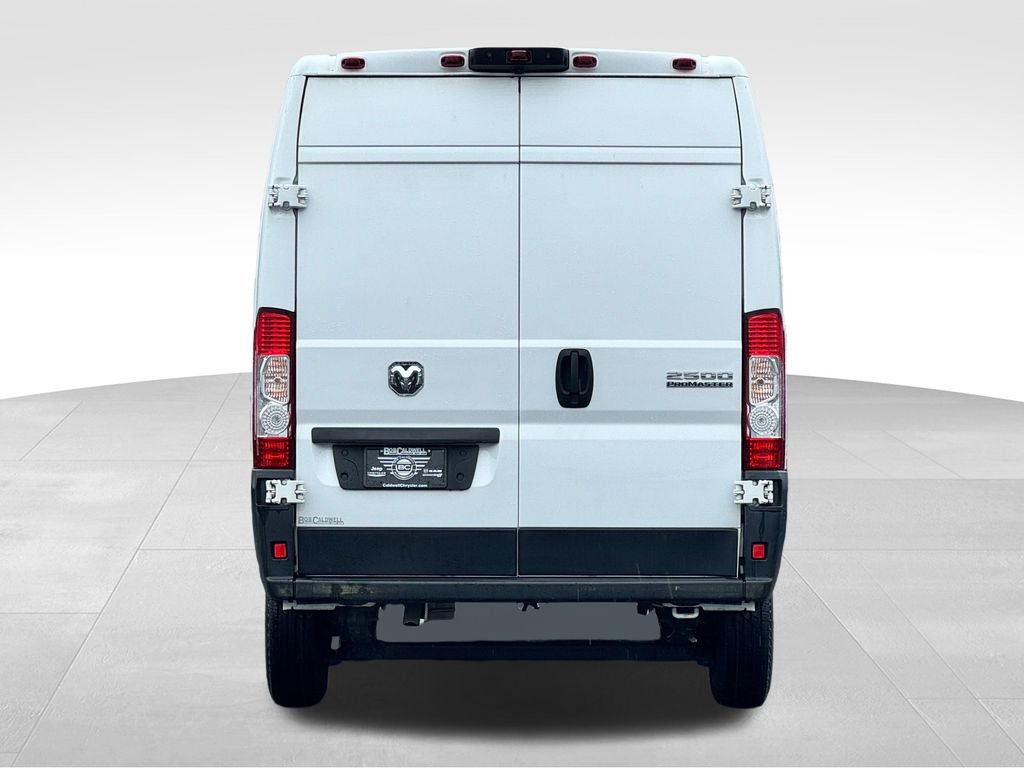 Used 2024 RAM ProMaster 2500 w/ Convenience Group FWD image 6