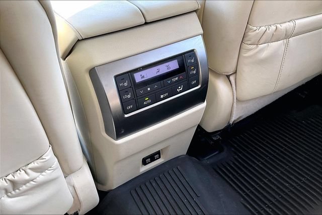 Used 2022 Lexus GX 460 Premium w/ Premium Package AWD/4WD image 32