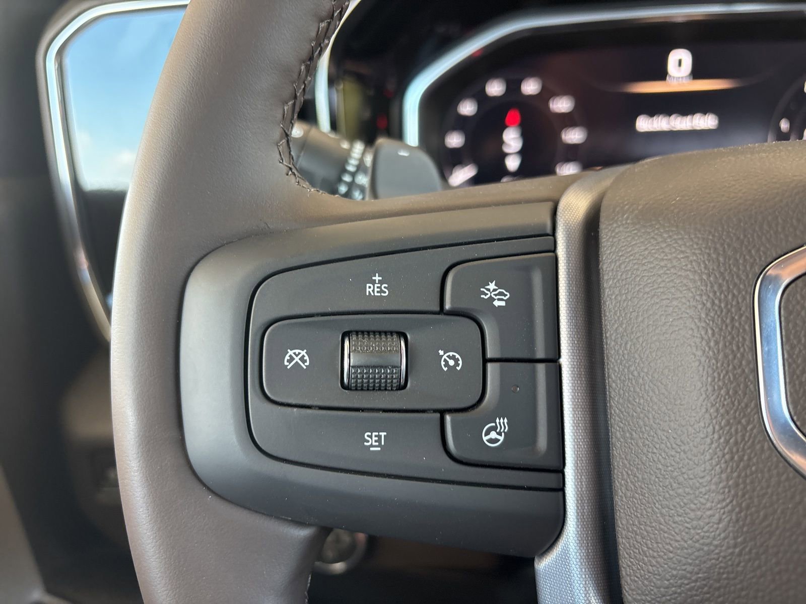 New 2026 GMC Sierra 1500 SLT image 28