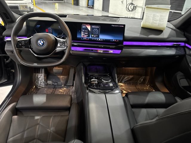 Used 2024 BMW i5 eDrive40i w/ Premium Package RWD image 19