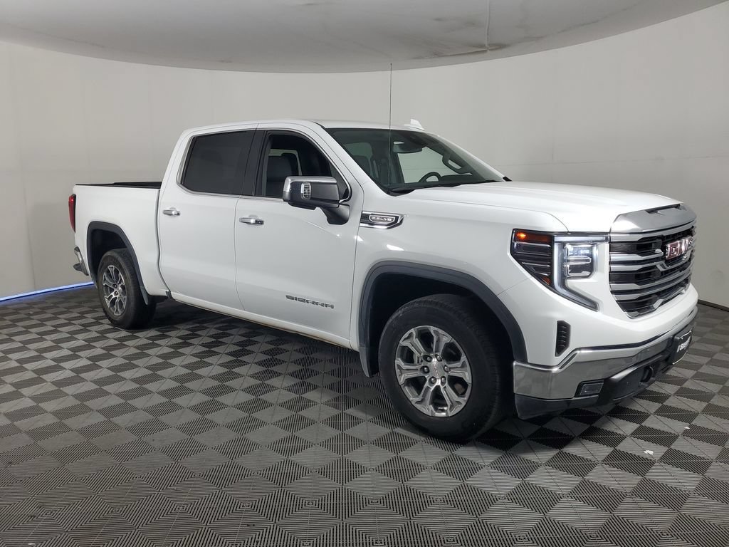 Used 2025 GMC Sierra 1500 SLT RWD image 2