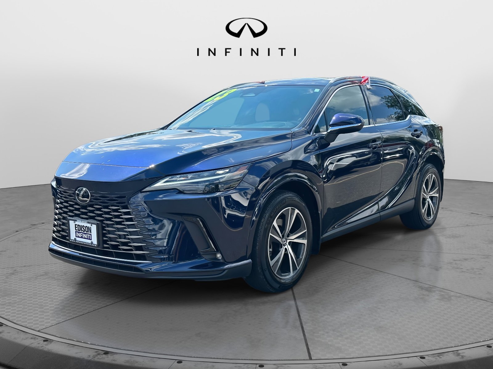 Used 2023 Lexus RX 350 AWD image 2