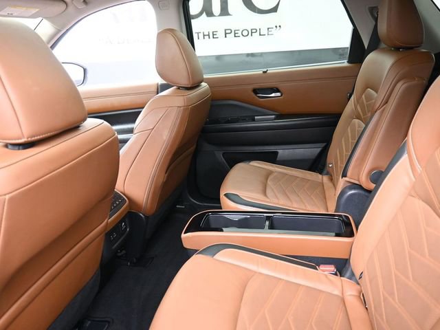 Used 2023 Nissan Pathfinder Platinum AWD/4WD image 23