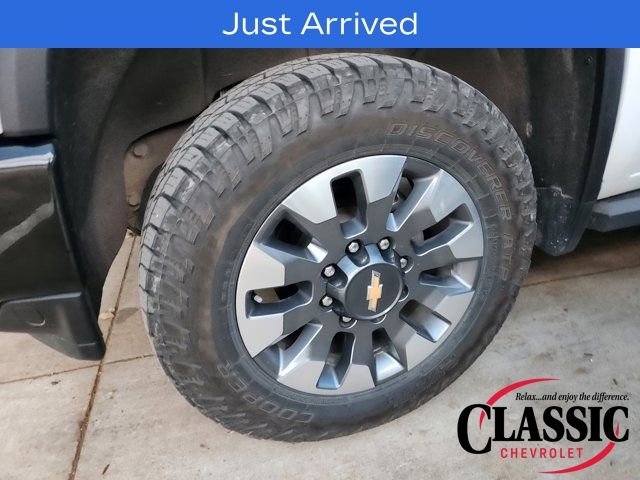 Used 2022 Chevrolet Silverado 2500 Custom w/ Gooseneck/5TH Wheel Package image 17