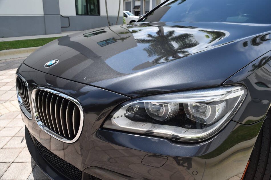 Used 2015 BMW 750i RWD image 11