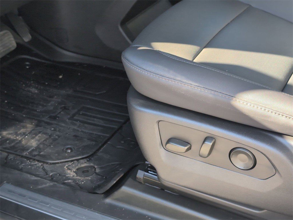 Certified 2025 GMC Hummer EV 2X image 14