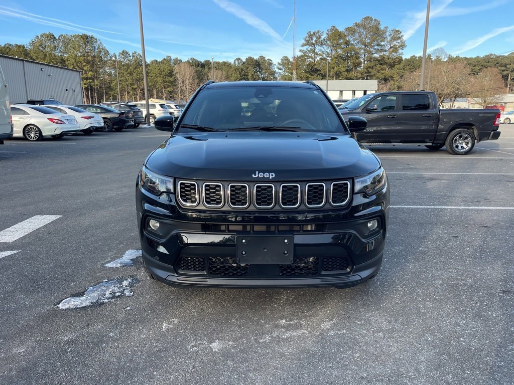 Certified 2024 Jeep Compass Latitude image 3