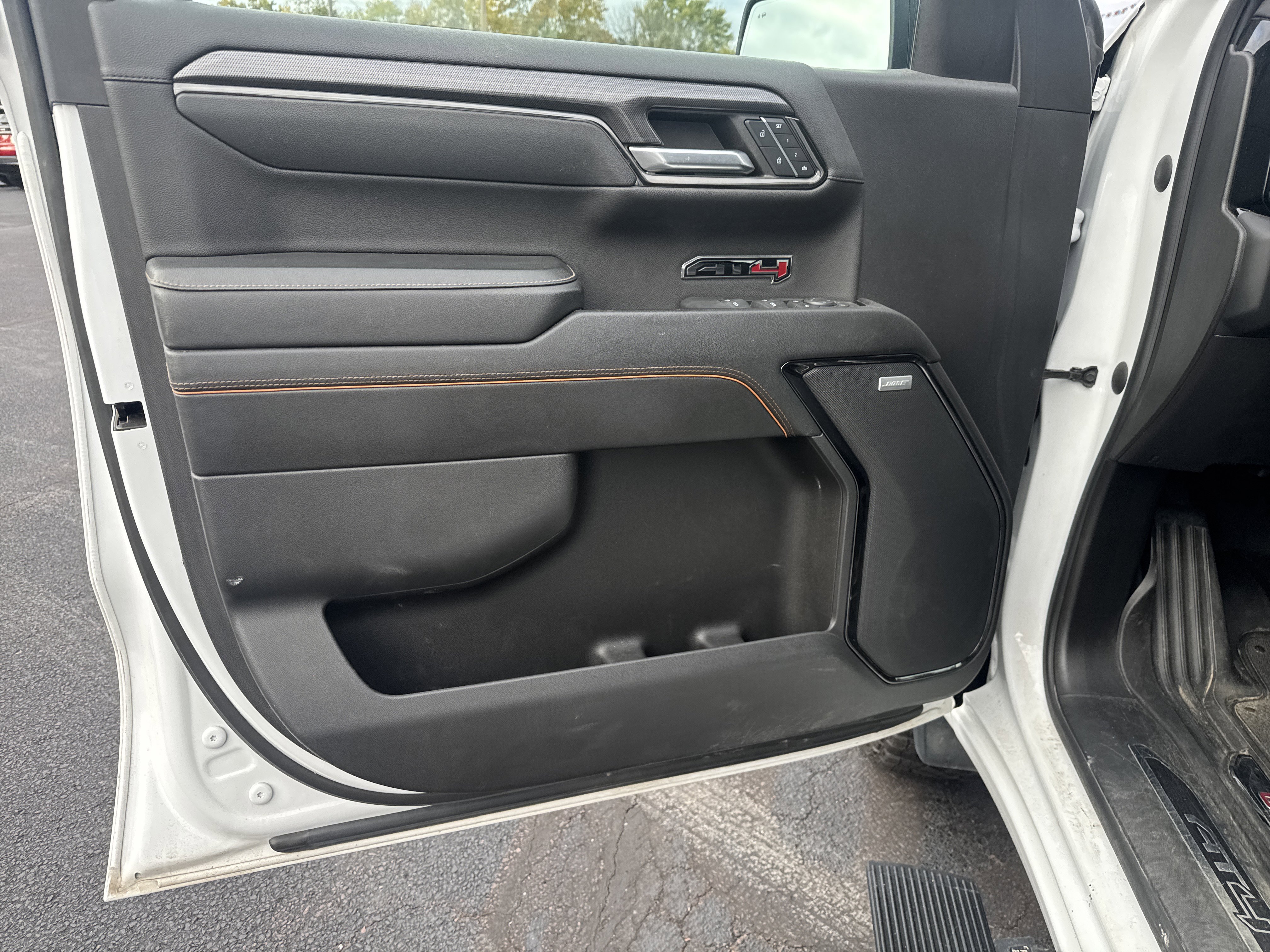 Used 2024 GMC Sierra 1500 AT4 w/ AT4 Preferred Package image 15