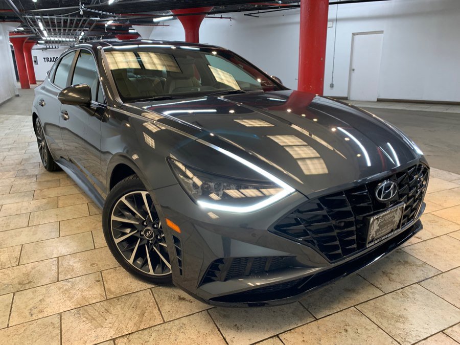 Used 2023 Hyundai Sonata Limited FWD image 2