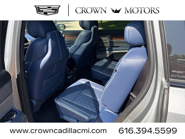 New 2026 Cadillac Vistiq Premium Luxury AWD/4WD image 16