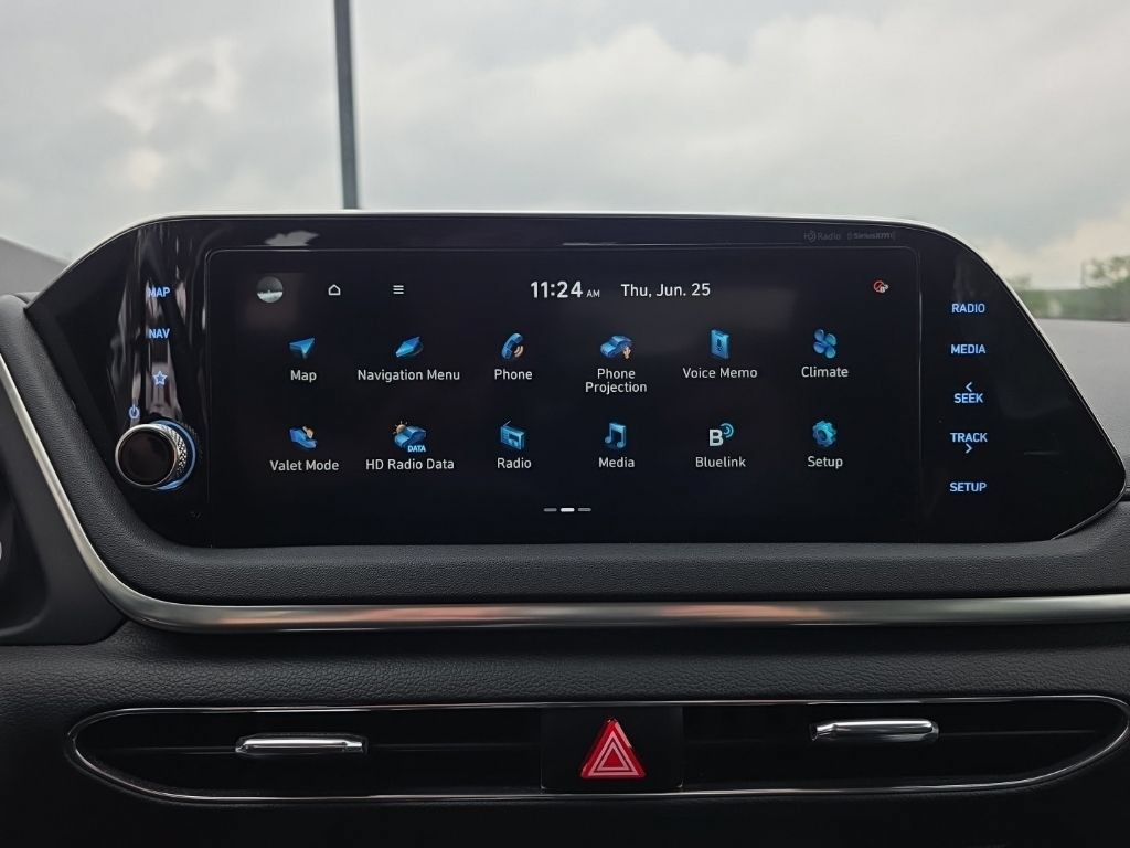 Used 2023 Hyundai Sonata SEL w/ Convenience Package FWD image 17