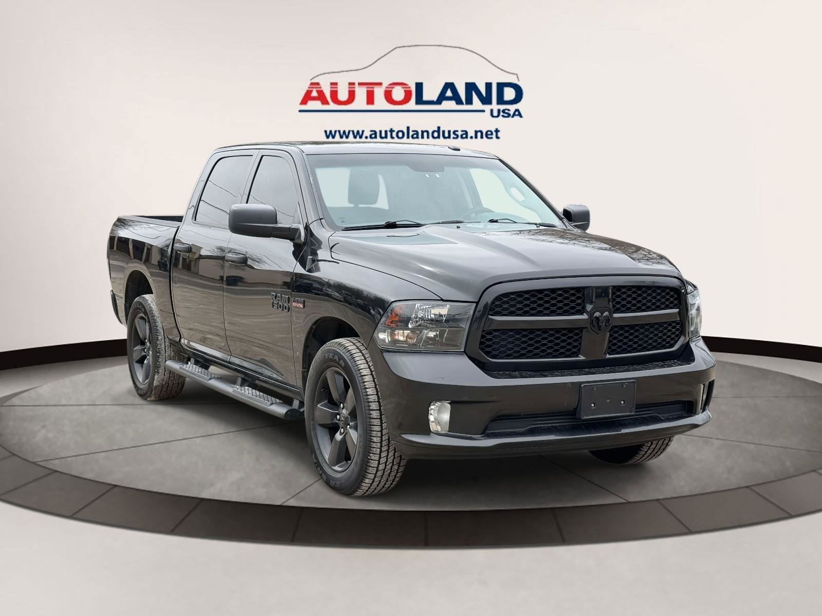 Used 2016 RAM 1500 Express w/ Black Ram 1500 Express Group image 2