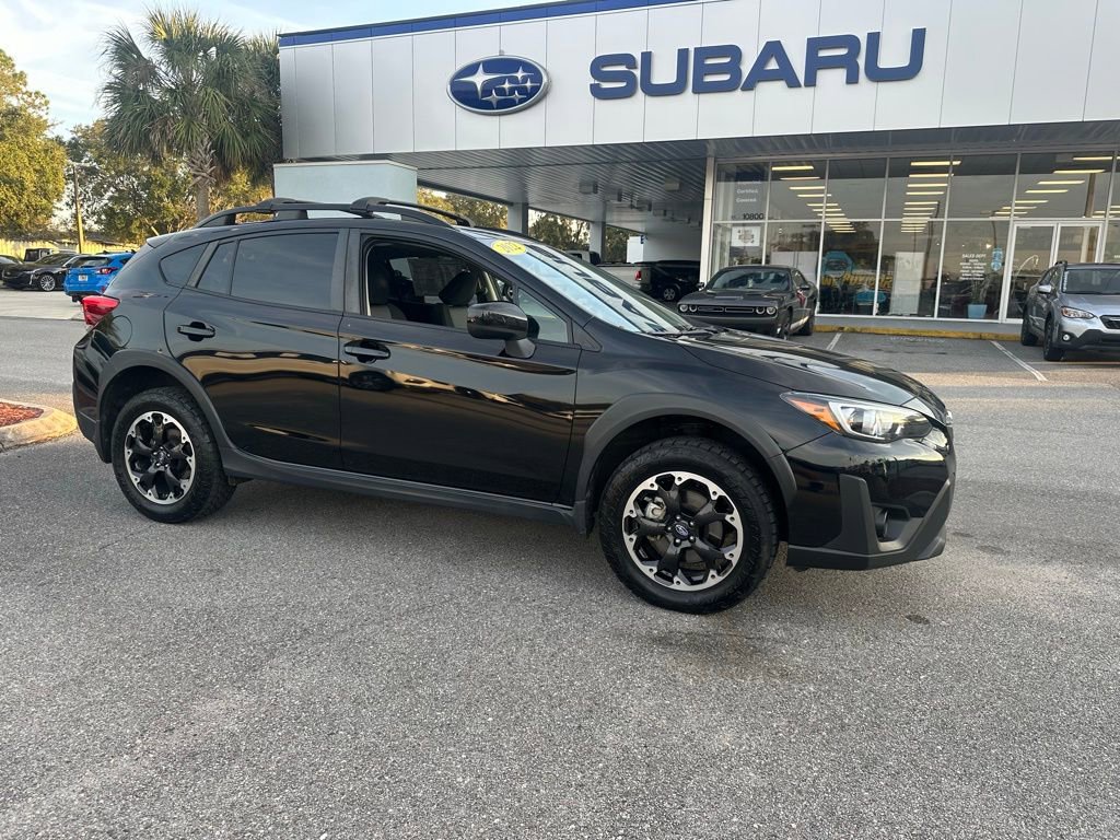 Used 2022 Subaru Crosstrek 2.0i Premium w/ Moonroof Package AWD/4WD image 2