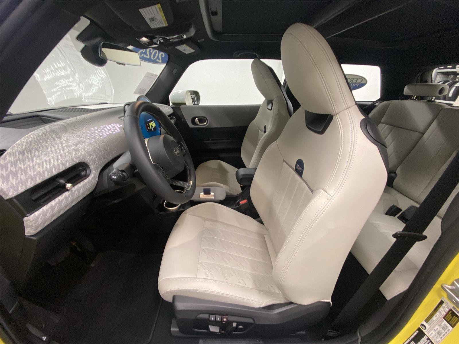 Certified 2025 MINI Cooper S image 17