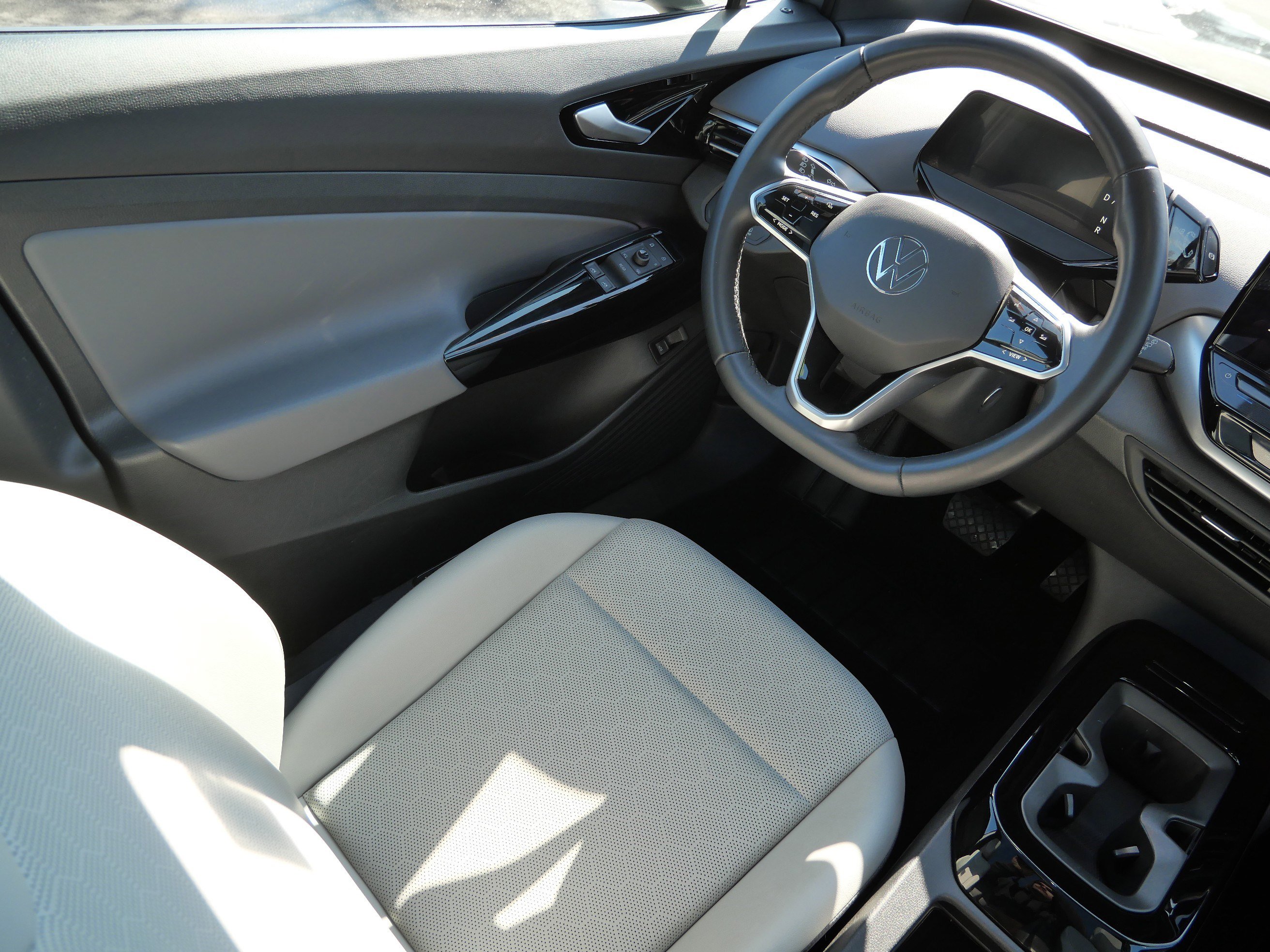 Certified 2022 Volkswagen ID.4 Pro S image 9