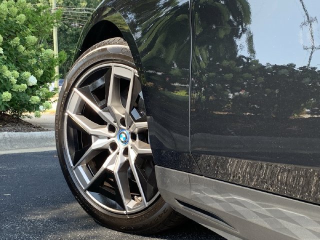 Used 2024 BMW i5 eDrive40i RWD image 41