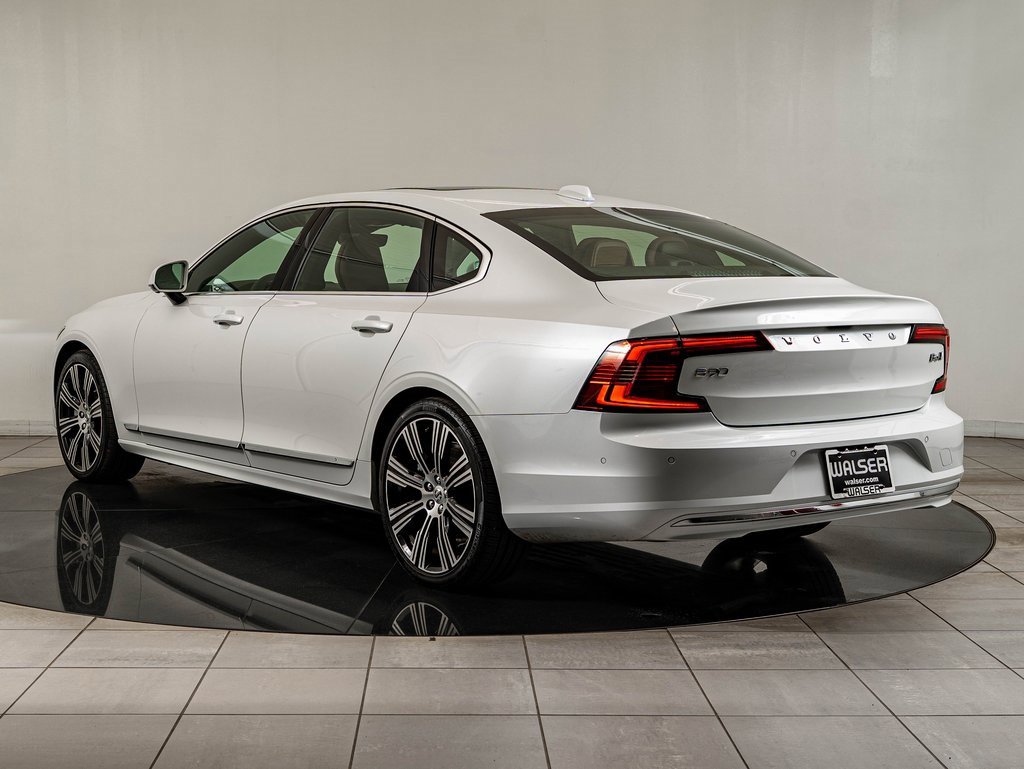 Used 2023 Volvo S90 B6 Ultimate w/ Lounge Package image 6