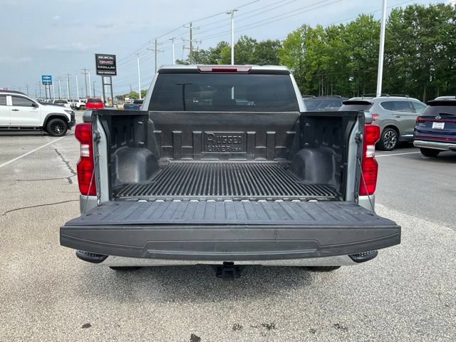 Used 2025 Chevrolet Silverado 1500 LT AWD/4WD image 17