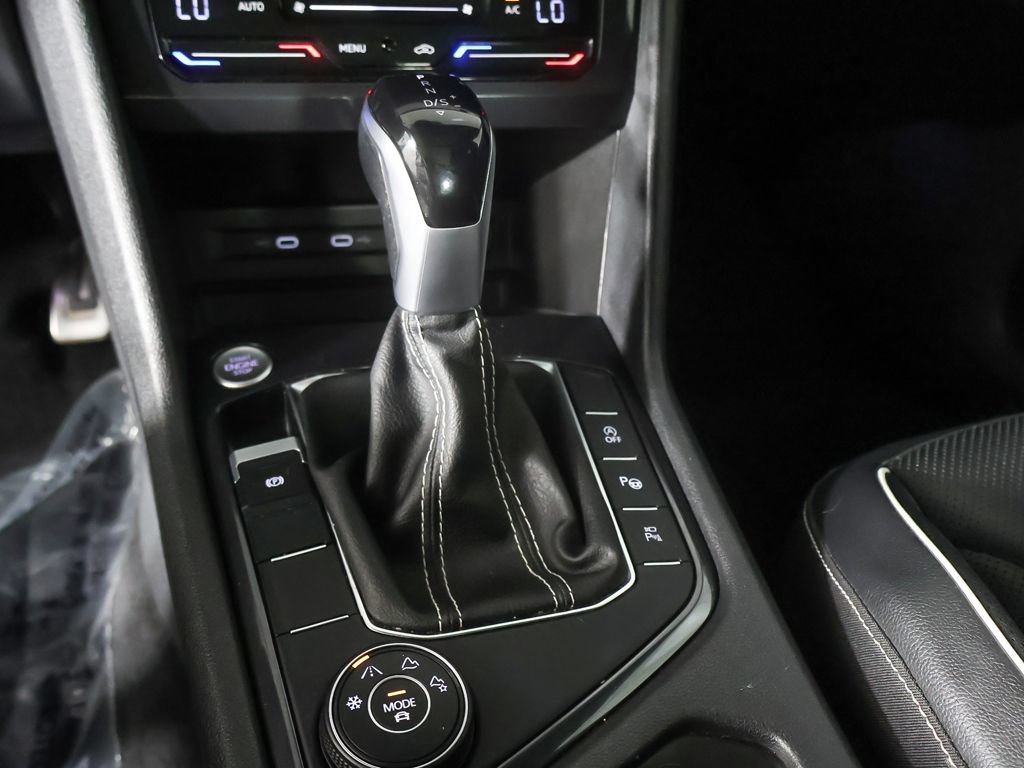Used 2023 Volkswagen Tiguan SEL R-Line AWD/4WD image 46
