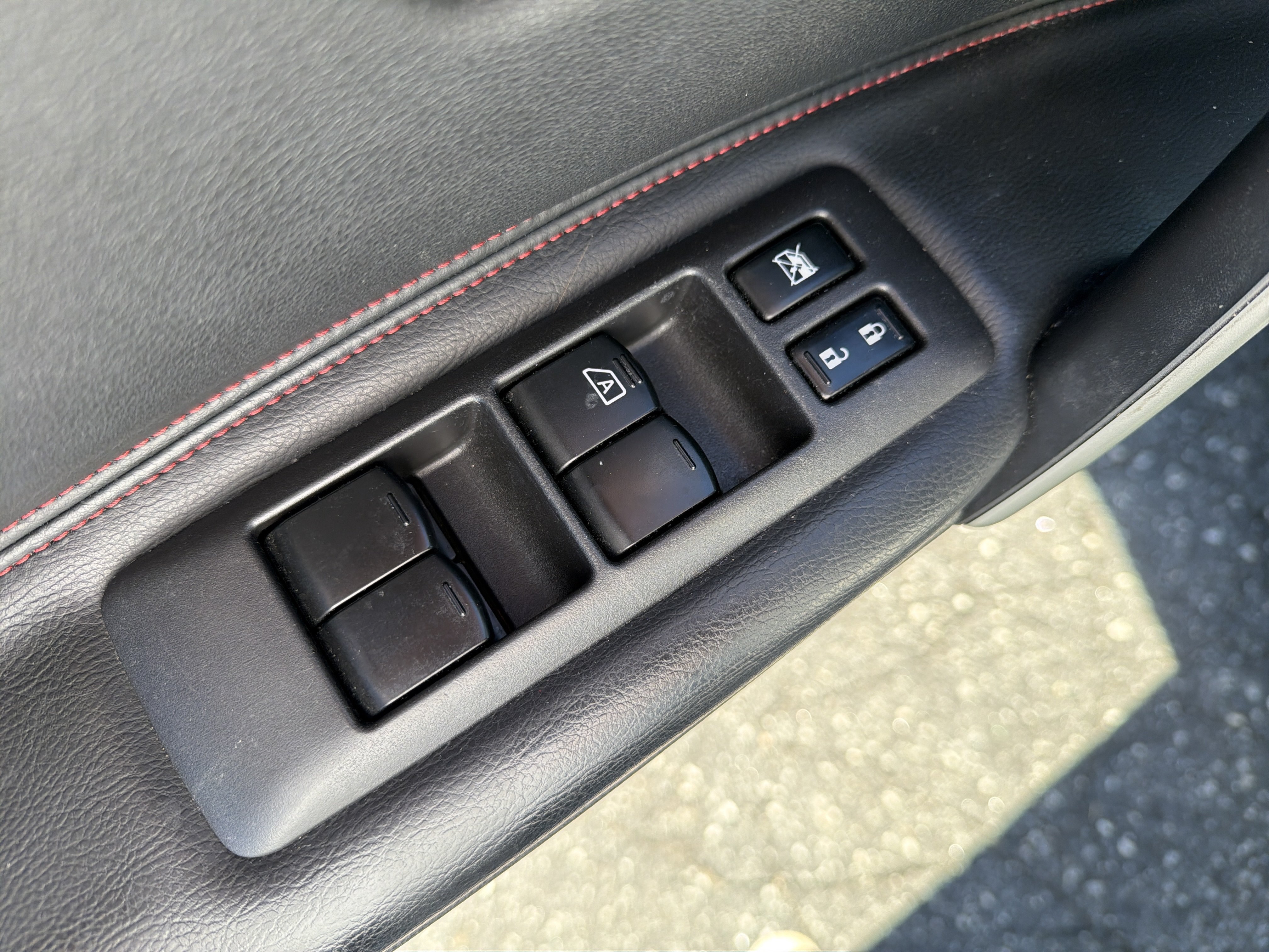 Used 2013 Nissan Rogue SL AWD/4WD image 13