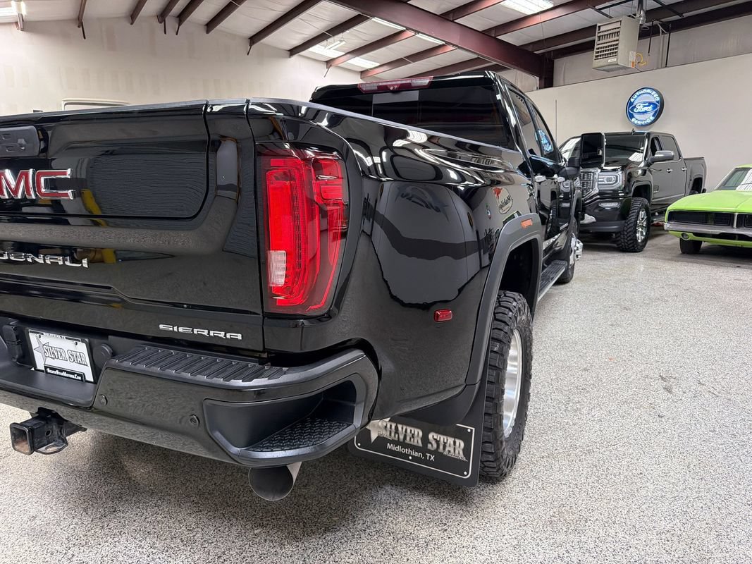 Used 2020 GMC Sierra 3500 Denali w/ Denali Ultimate Package AWD/4WD image 16