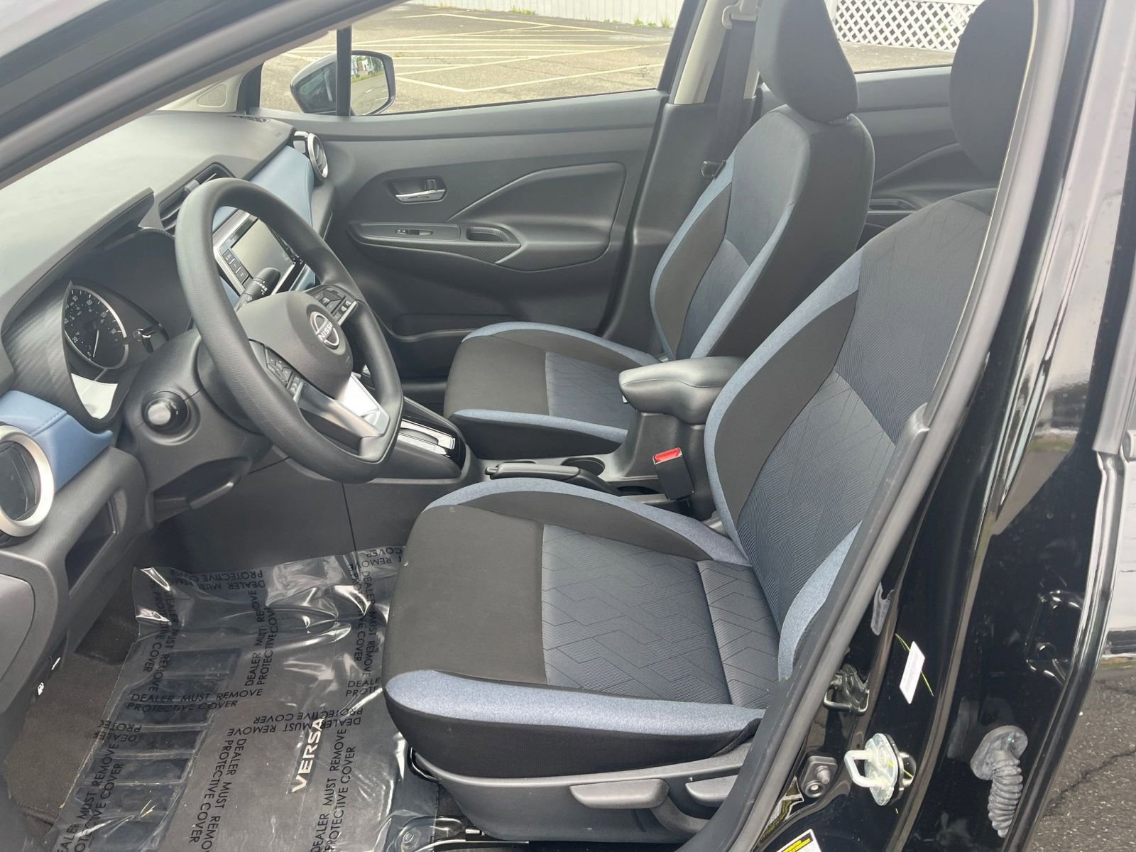 Used 2025 Nissan Versa SV FWD image 25