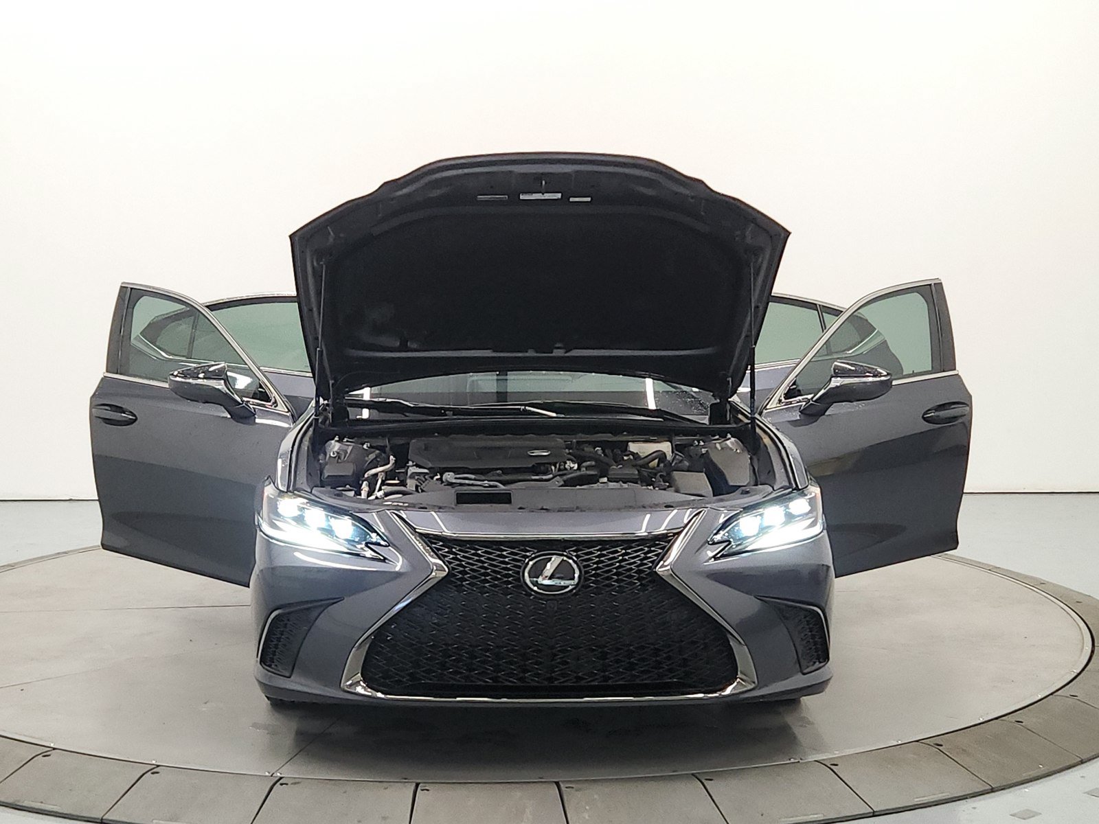 Used 2024 Lexus ES 300h F Sport w/ Accessory Package (Z2) FWD image 10