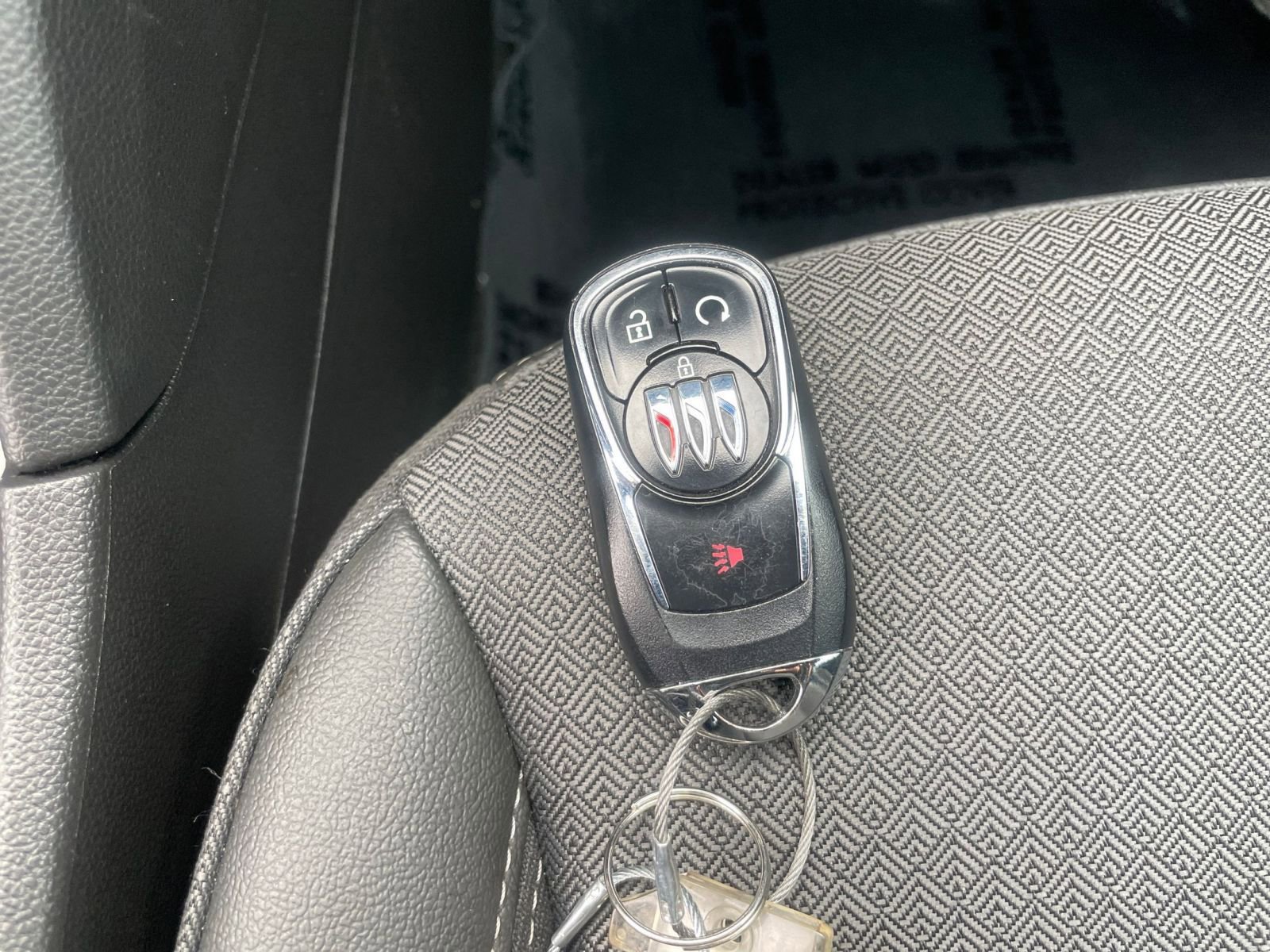 Used 2025 Buick Encore GX Preferred FWD image 21