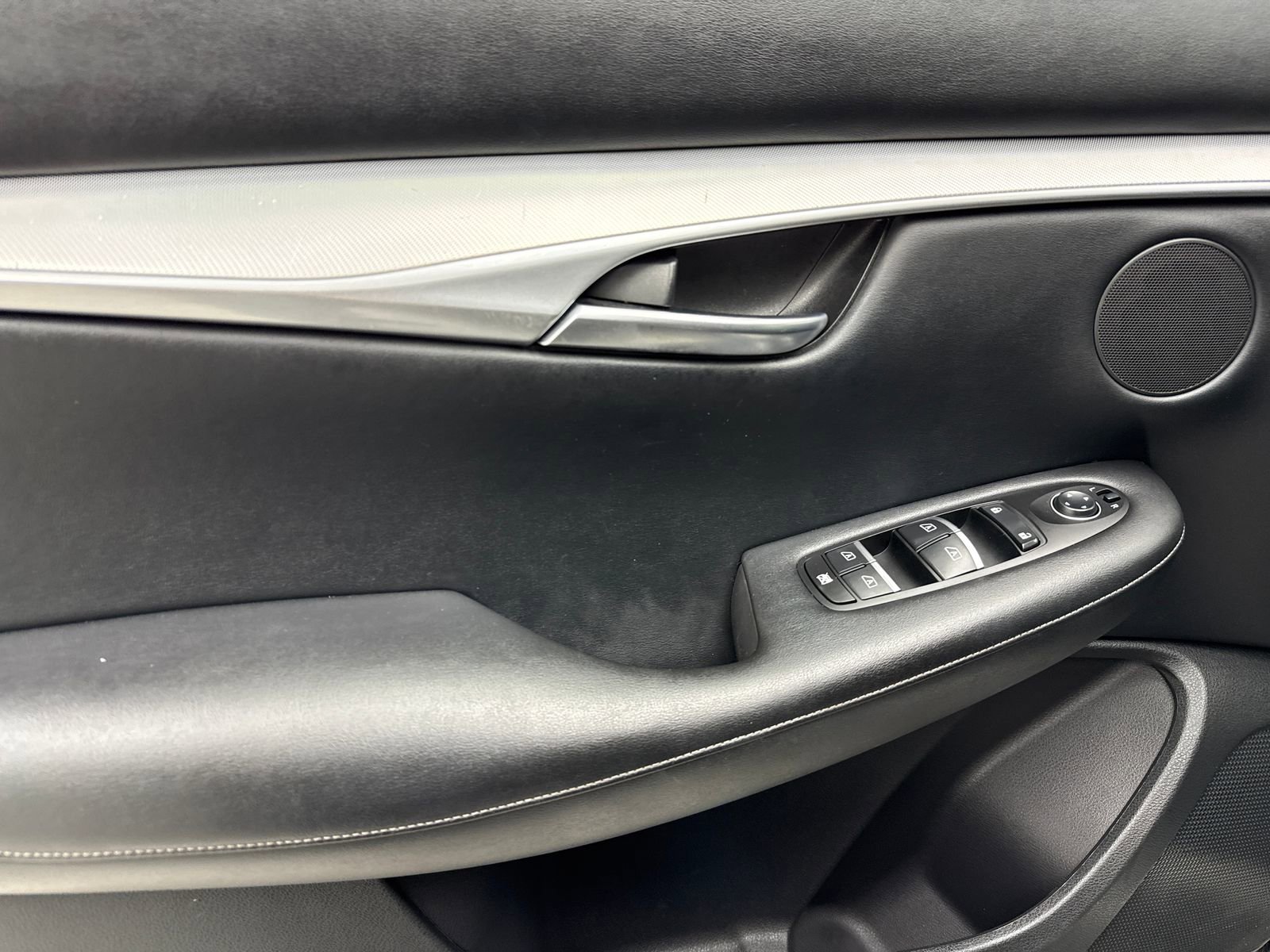Used 2021 INFINITI QX50 Luxe w/ Appearance Package FWD image 48