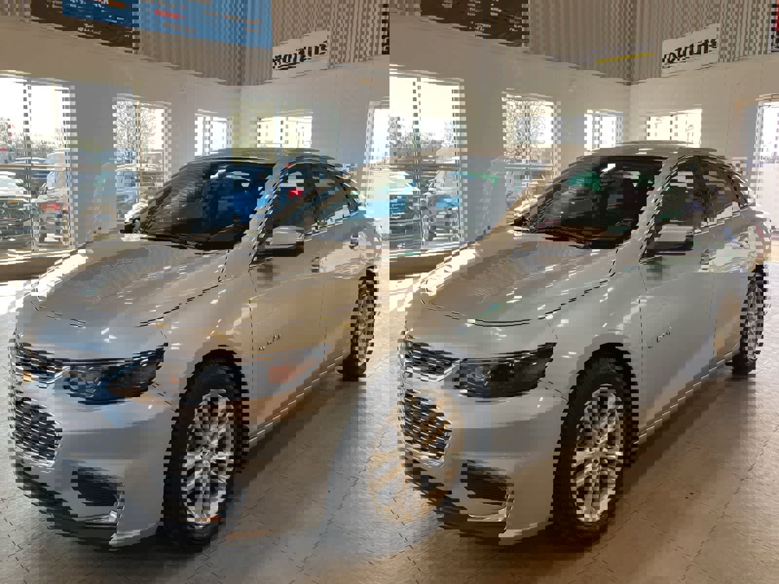 Used 2017 Chevrolet Malibu LT image 1