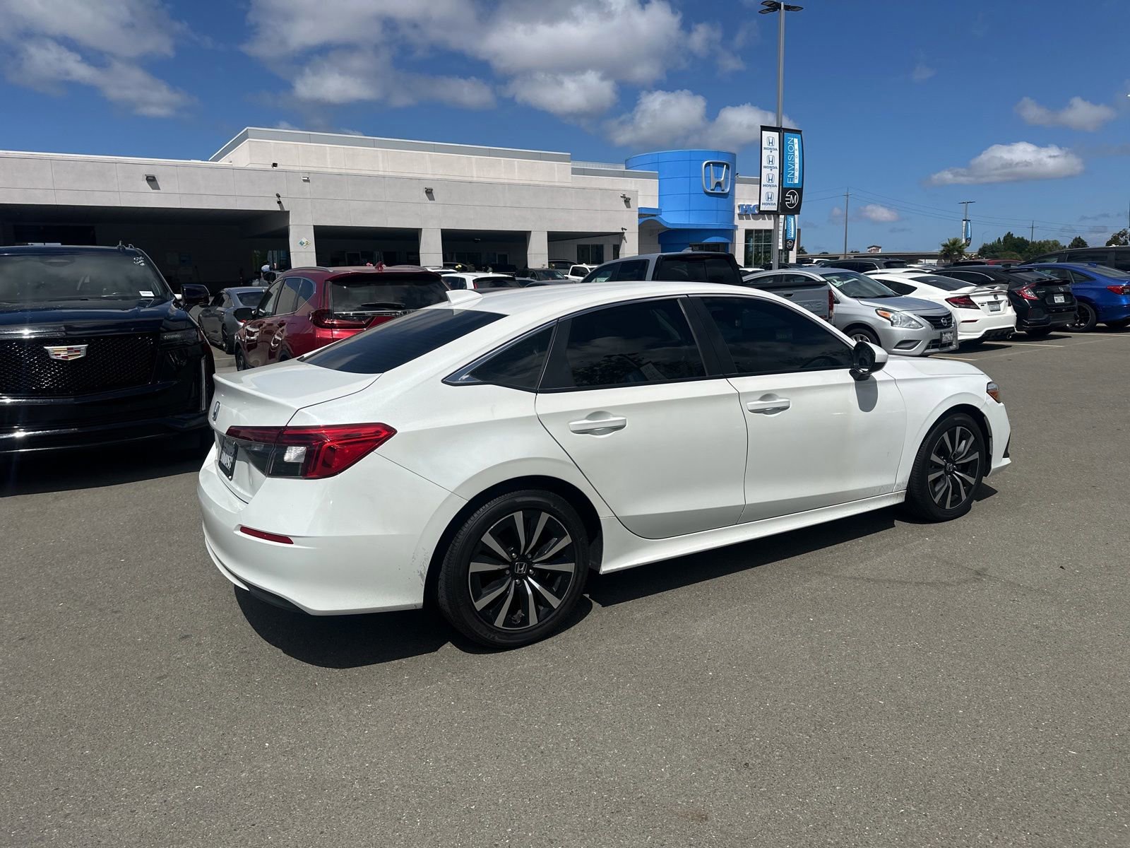 Used 2024 Honda Civic EX image 3