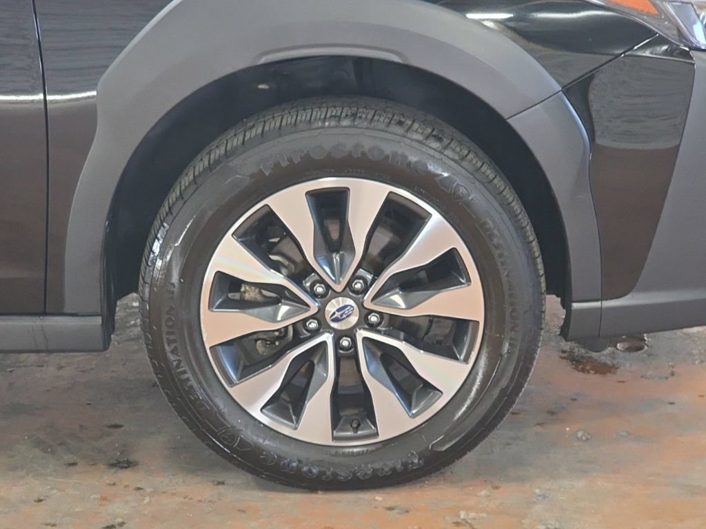 Used 2023 Subaru Outback Limited AWD/4WD image 7