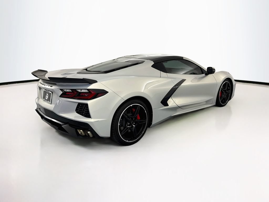 Used 2022 Chevrolet Corvette Stingray Coupe w/ 1LT RWD image 5