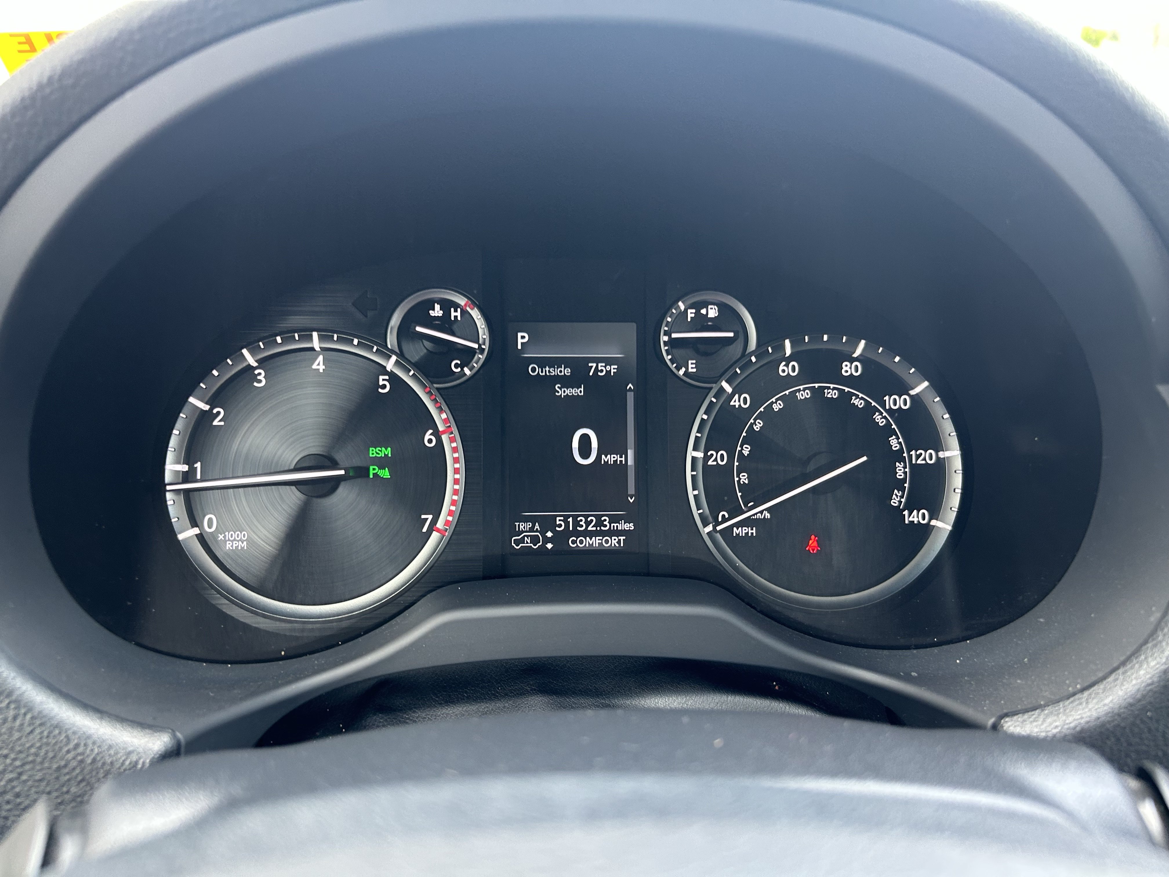 Used 2023 Lexus GX 460 Luxury w/ Sport Design Package AWD/4WD image 27