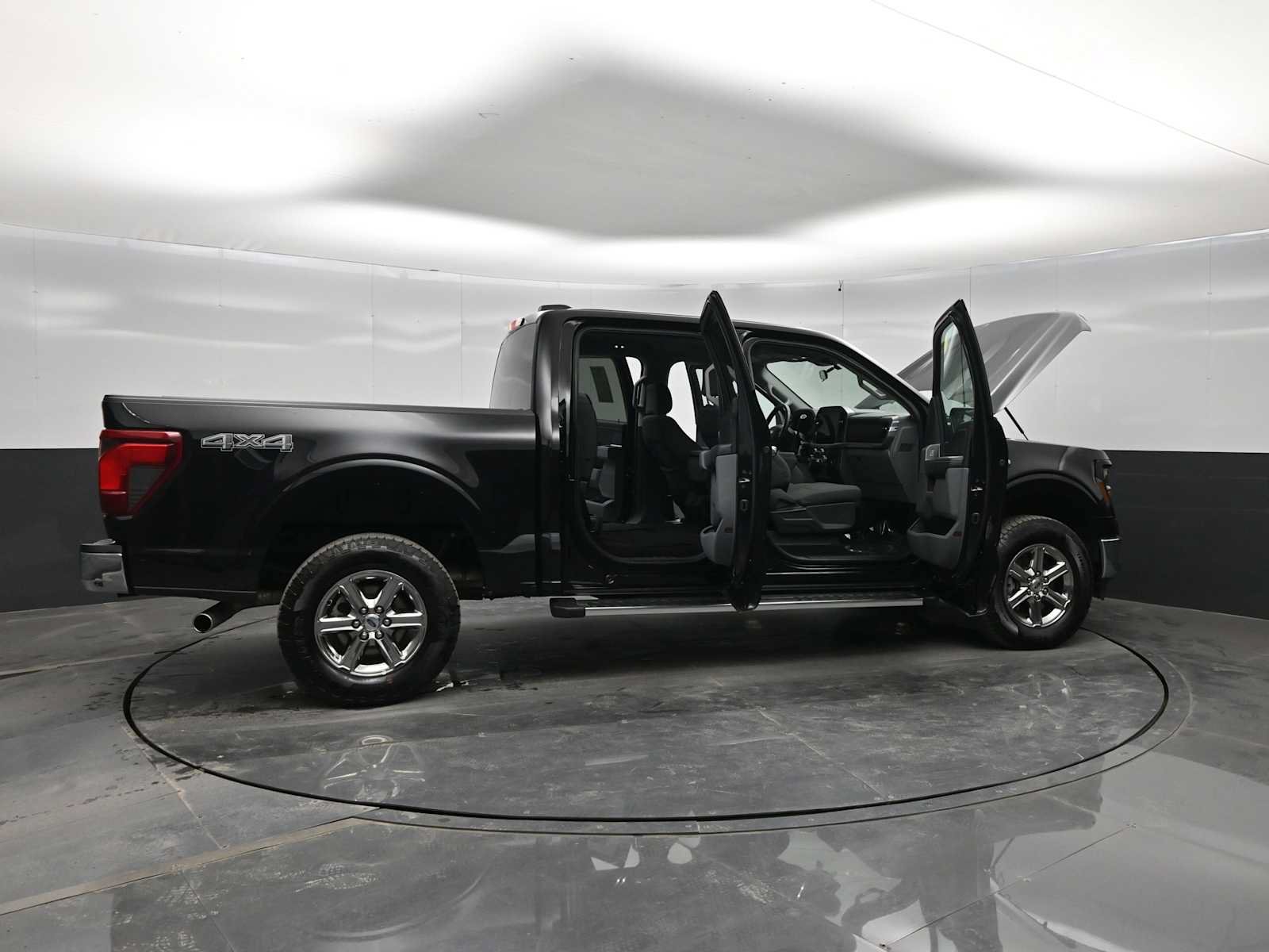 Used 2025 Ford F150 XLT w/ Equipment Group 301A Standard AWD/4WD image 47