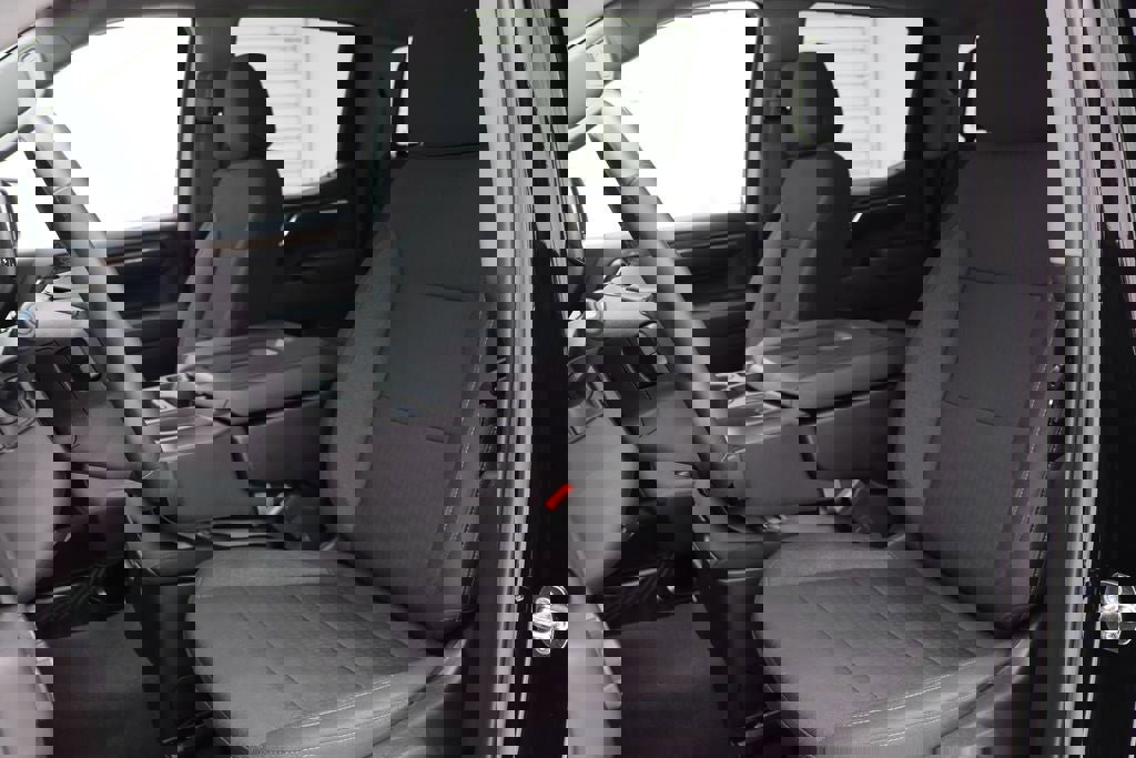 Used 2024 Chevrolet Silverado 1500 LT image 20