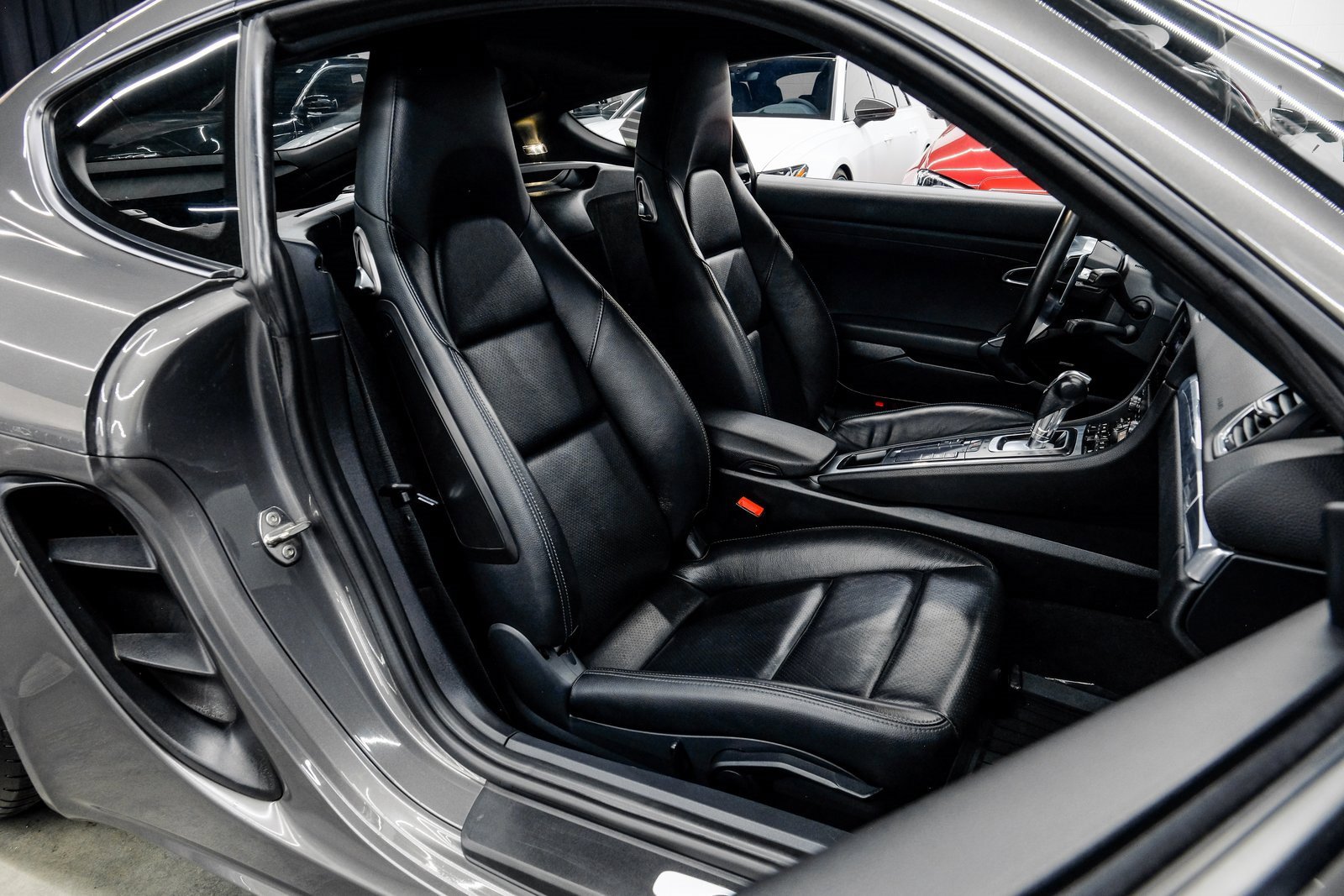 Used 2022 Porsche 718 Cayman image 40