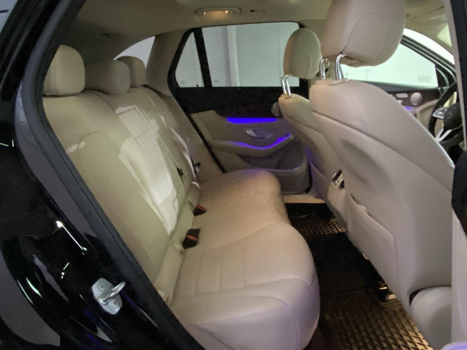 Used 2021 Mercedes-Benz GLC 300 4MATIC image 12