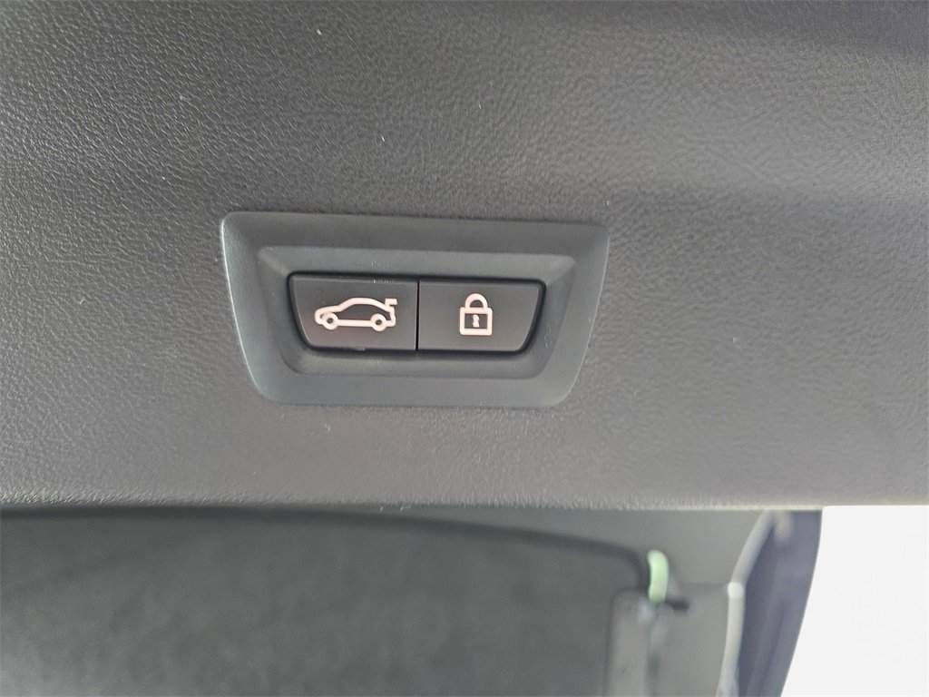 Used 2019 BMW X4 xDrive30i w/ Premium Package image 16