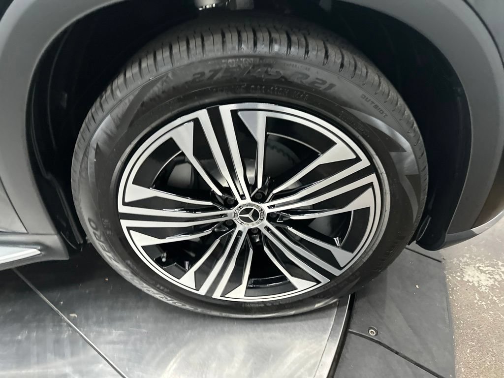 New 2027 Mercedes-Benz EQS 400 4MATIC SUV image 9