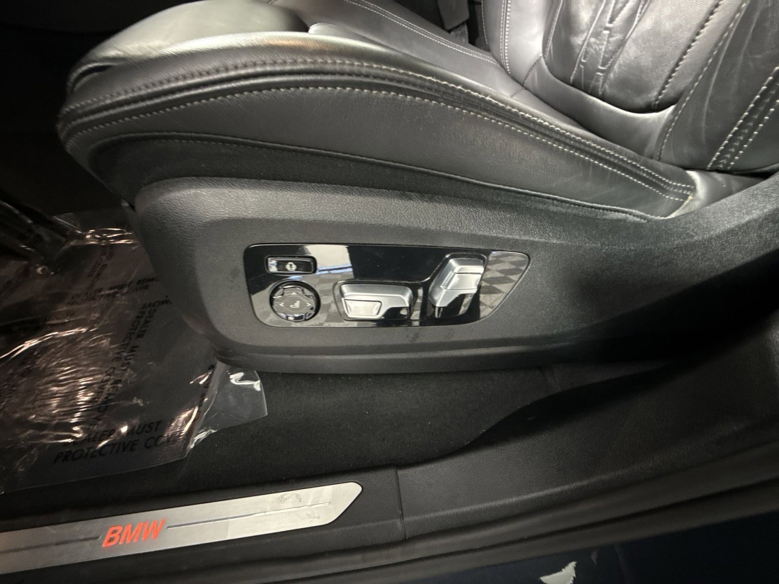 Used 2022 BMW X7 xDrive40i w/ Executive Package image 14